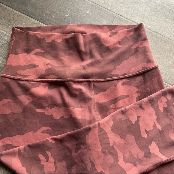 Lululemon Align Crop *21" Heritage 365 Camo Brier Rose Multi - Picture 4 of 7
